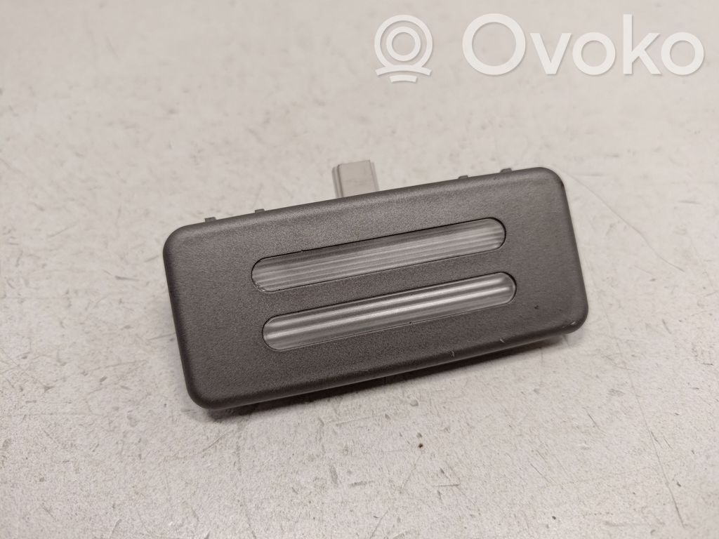 BMW 7 E65 E66 Innenraumbeleuchtung vorne 