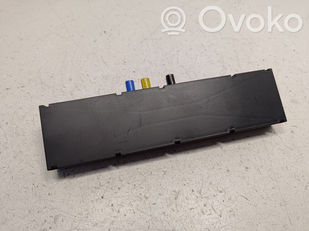 BMW Z4 E85 E86 Antenos stiprintuvas 