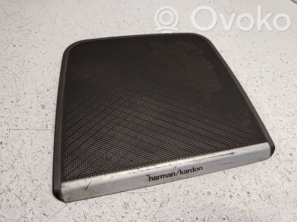 BMW M3 Subwoofer-bassoelementin etusäleikkö/lista 