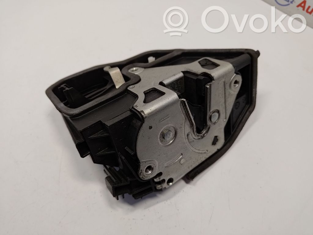 BMW 3 E90 E91 Front door lock 