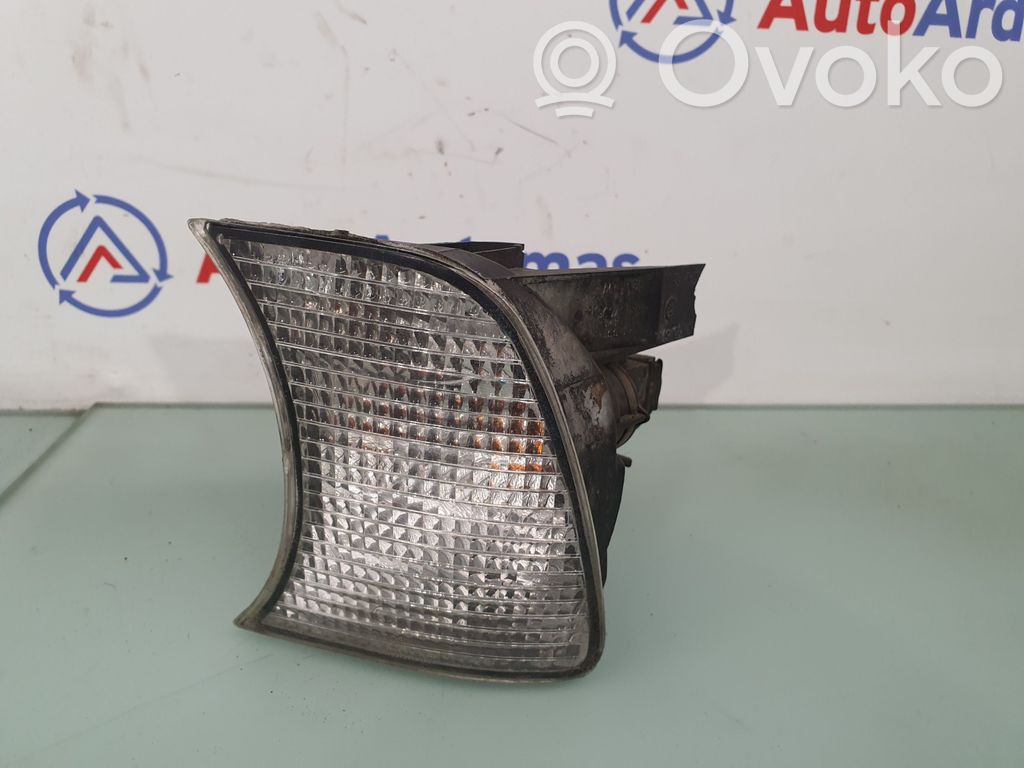 BMW 5 E34 Front indicator light 