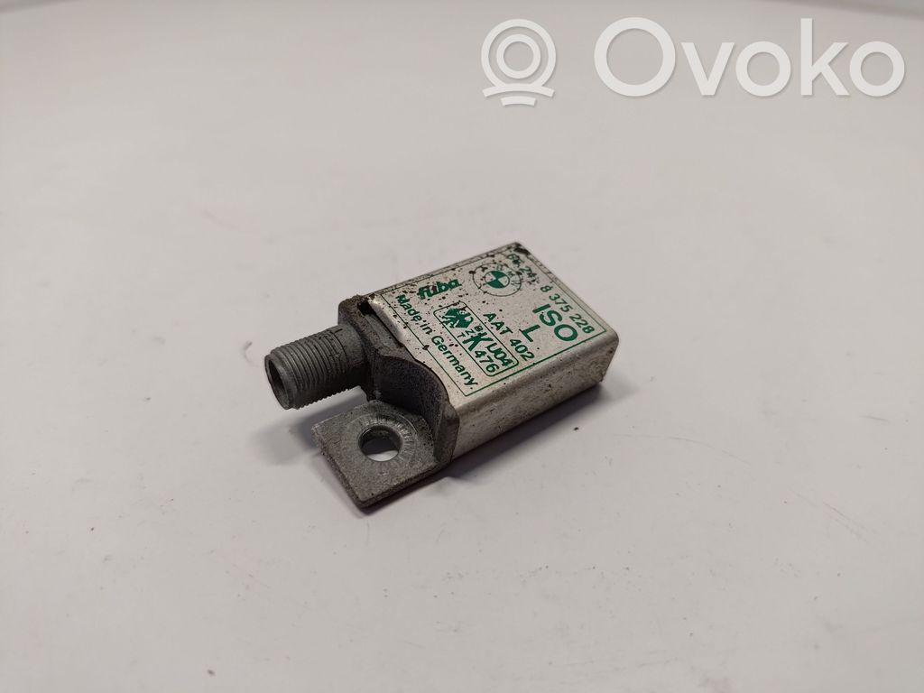 BMW 7 E38 Antenos stiprintuvas 