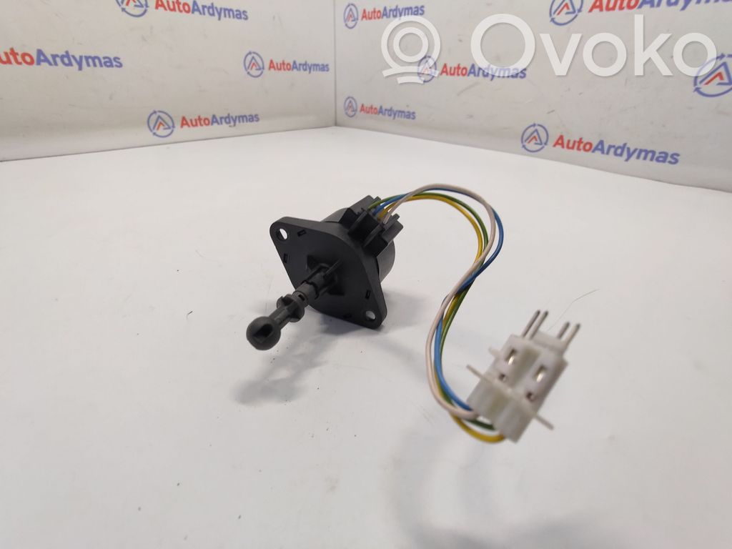 BMW 5 E39 Headlight level adjustment motor 