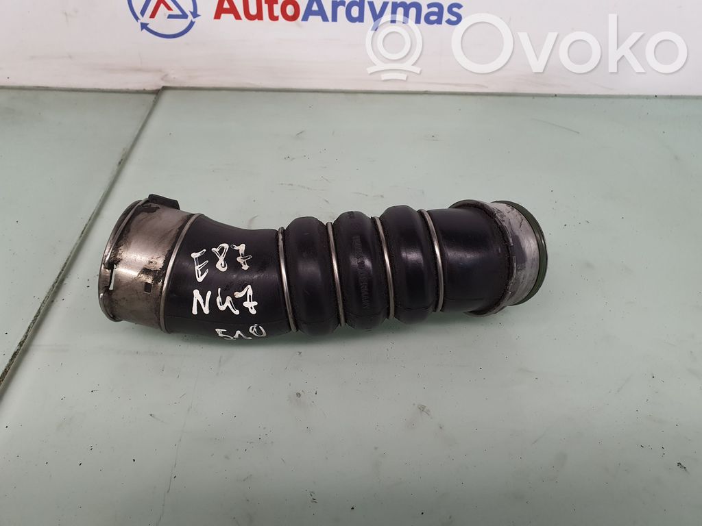 BMW 1 E81 E87 Välijäähdyttimen letku 
