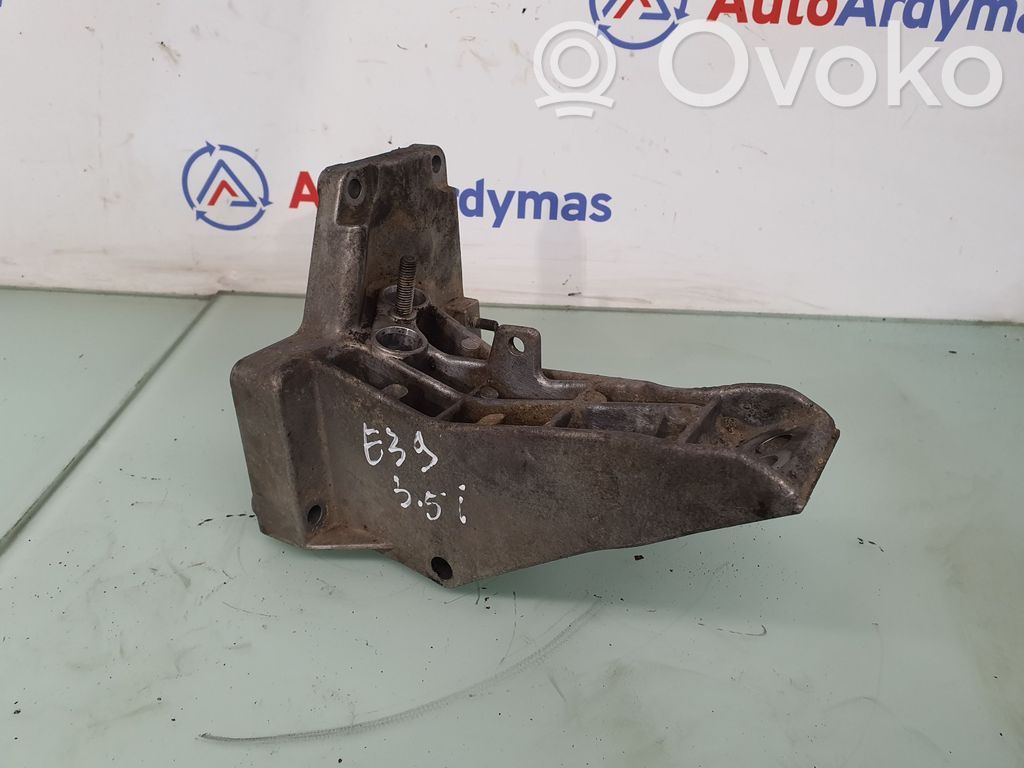 BMW 5 E39 Engine mounting bracket 