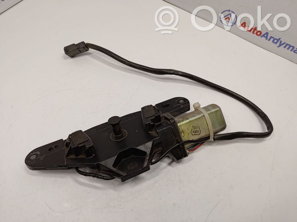 BMW 5 E39 Tailgate/trunk/boot lift motor 