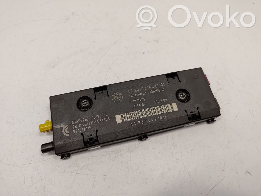 BMW 1 E81 E87 Antenos stiprintuvas 