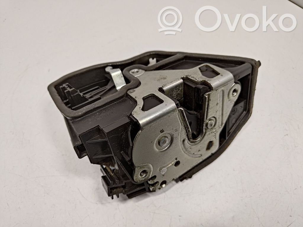 Front door lock   7229458,51217229458,51217229466