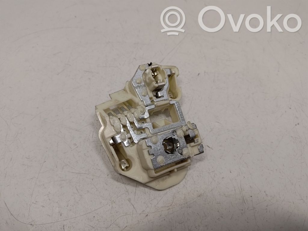 BMW 3 E90 E91 Tail light bulb cover holder 