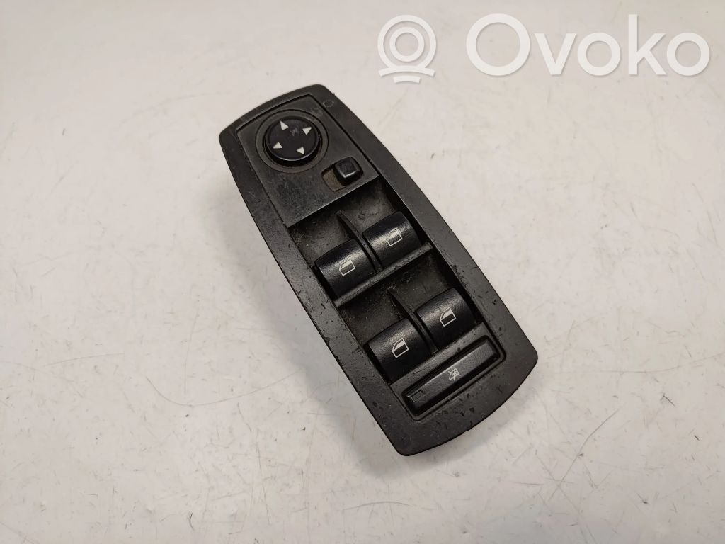 Electric window control switch   3414353,61313414353,61313413429