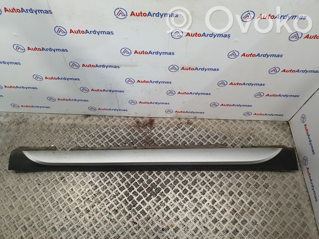 BMW X1 E84 Sill 