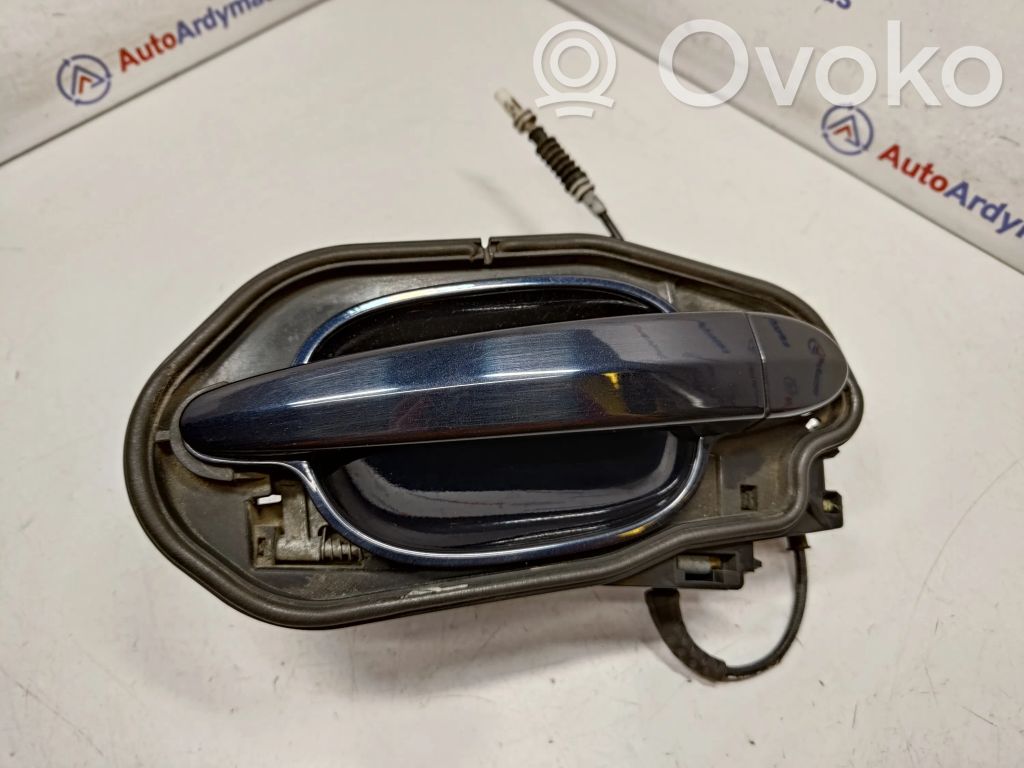 Manecilla externa puerta trasera   51217199556,51210154345,51216961444