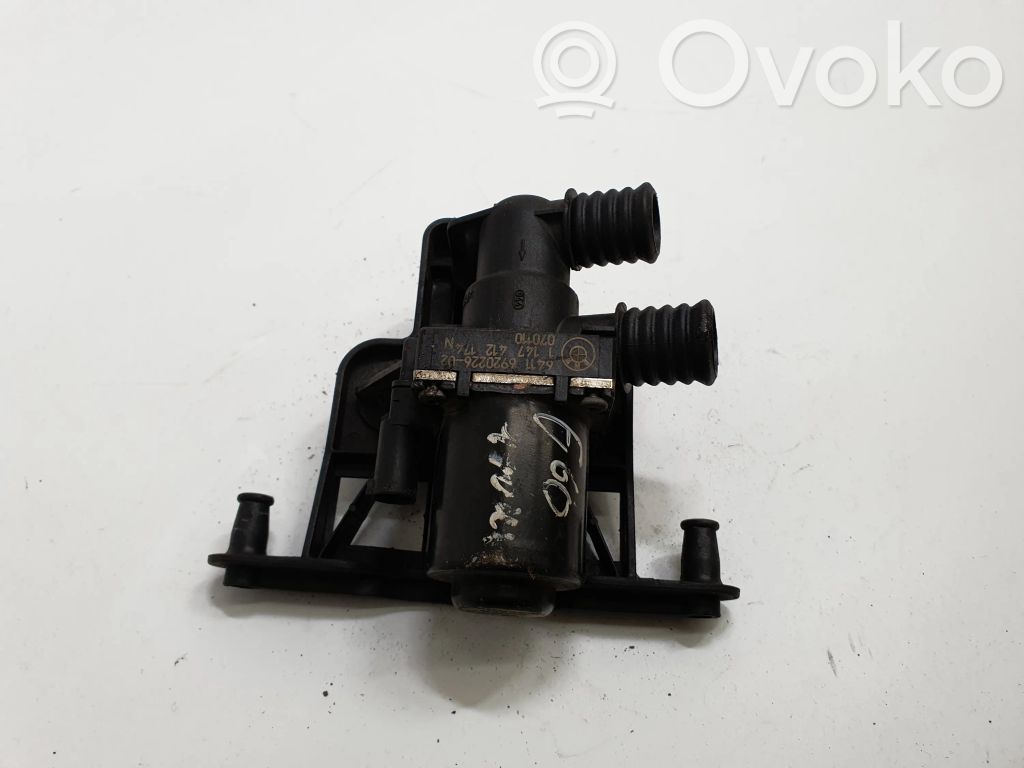 BMW 5 E60 E61 Apsildes radiatora vārsts (-i) 