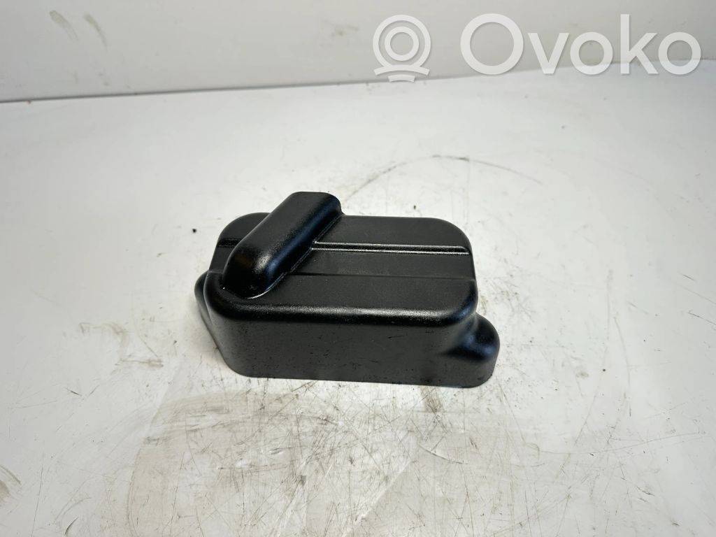 BMW 5 E60 E61 Muu moottoritilan osa 