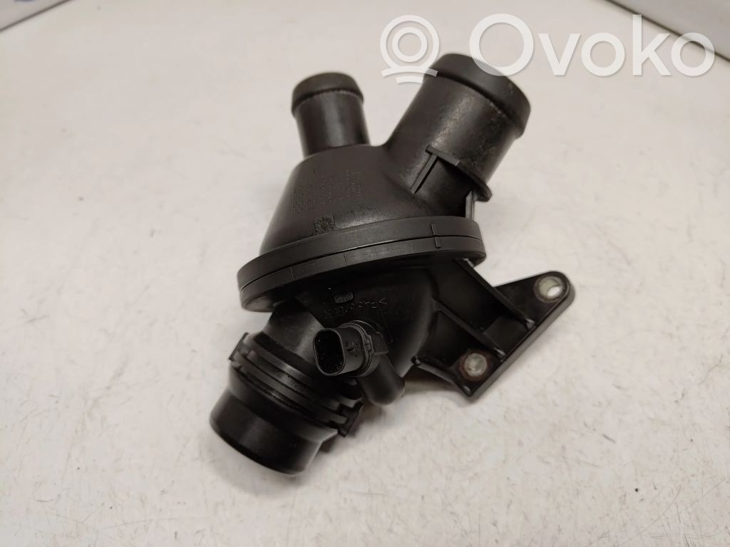 BMW X3 F25 Termostat/carcasă termostat 