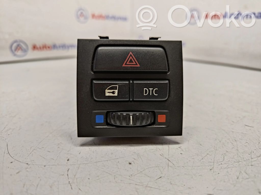 Hazard light switch   6945652,61316945652,61319132421,61319196714