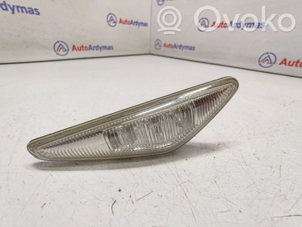 BMW 3 E46 Front fender indicator light 