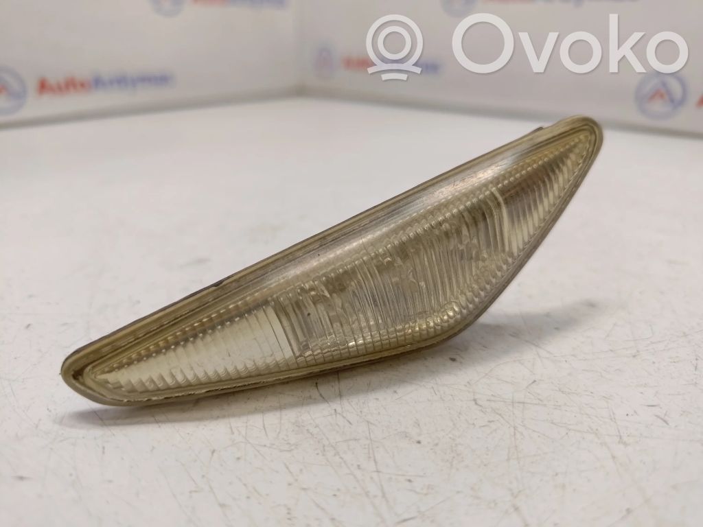 BMW 3 E46 Front fender indicator light 