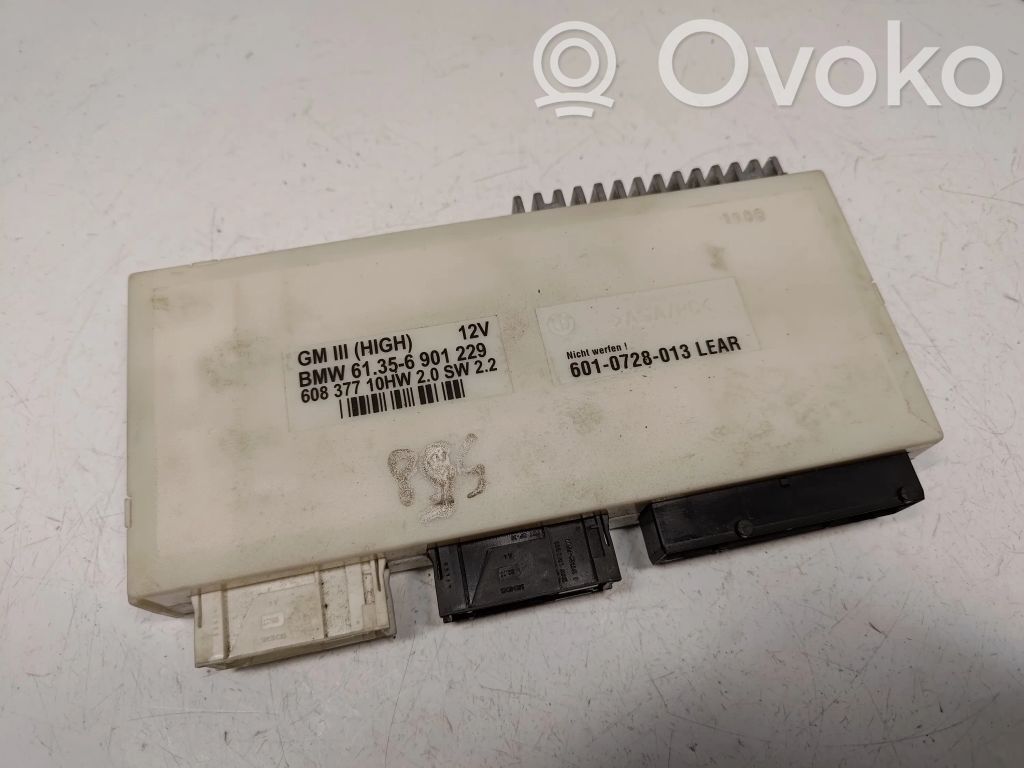 BMW 7 E38 Module de contrôle carrosserie centrale 