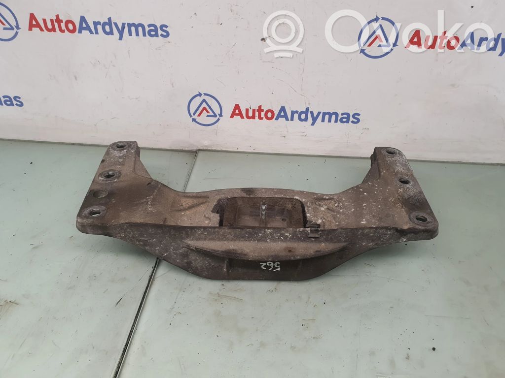 Gearbox mounting bracket   6761106,22316761106