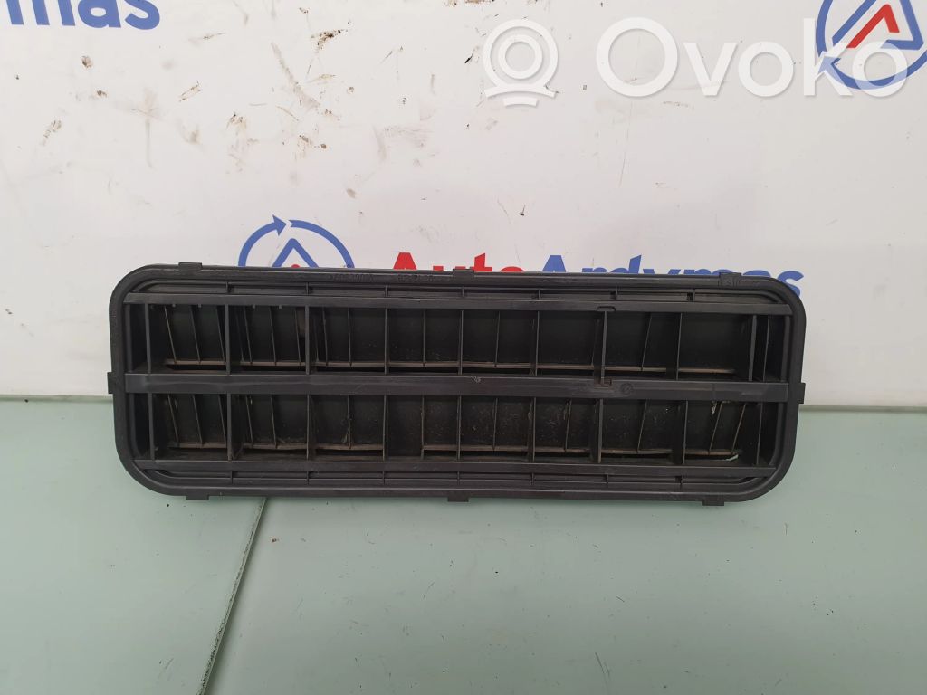 BMW 5 E60 E61 Ventilācijas režģis 