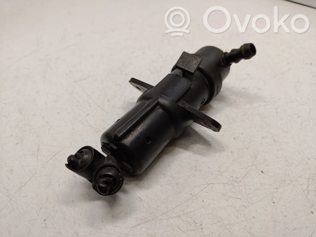BMW 7 E65 E66 Headlight washer spray nozzle 