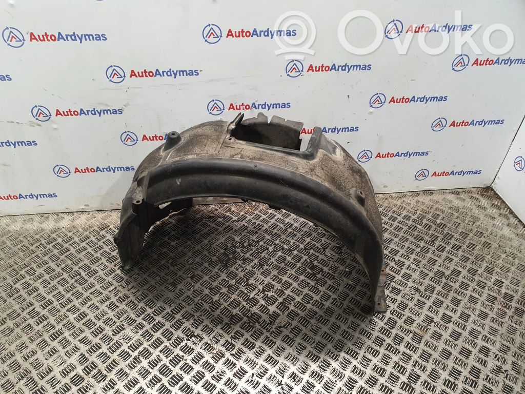 BMW 5 E60 E61 Apakšspārns 