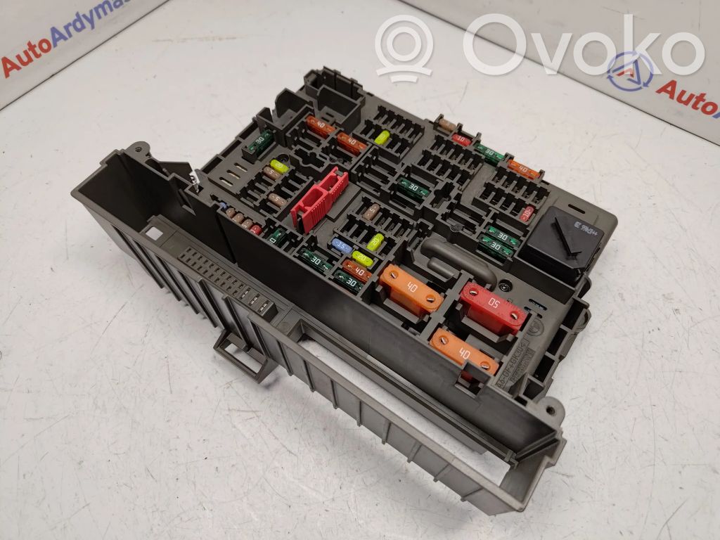 BMW 3 E92 E93 Fuse module 