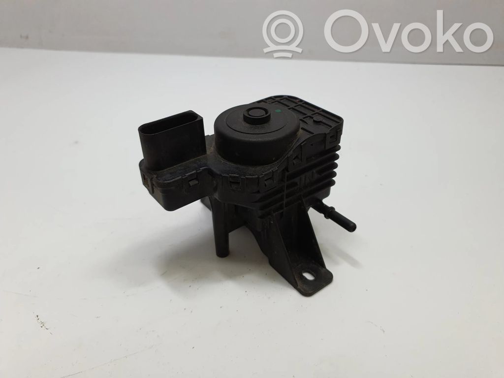 BMW X5 E70 Adblue pump 