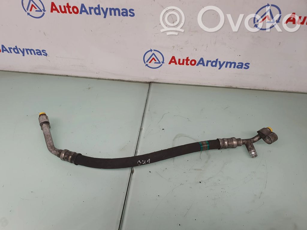 BMW 3 E46 Ilmastointilaitteen putki (A/C) 