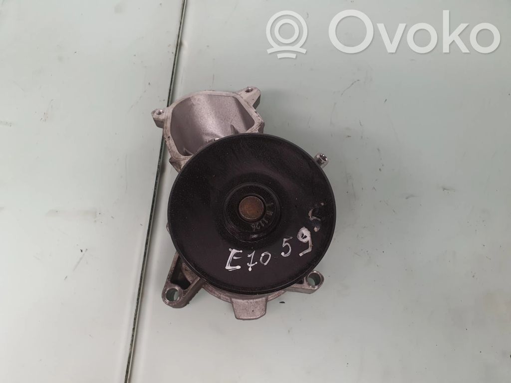 BMW X5 E70 Water pump 