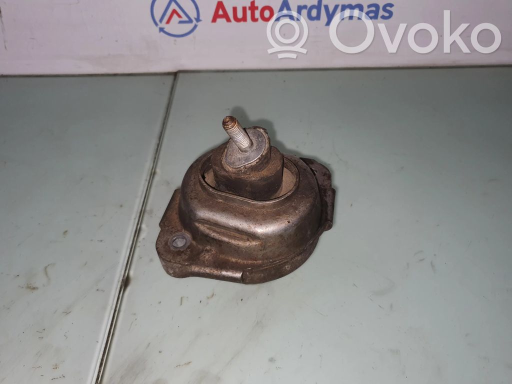 BMW X3 E83 Engine mount bracket 