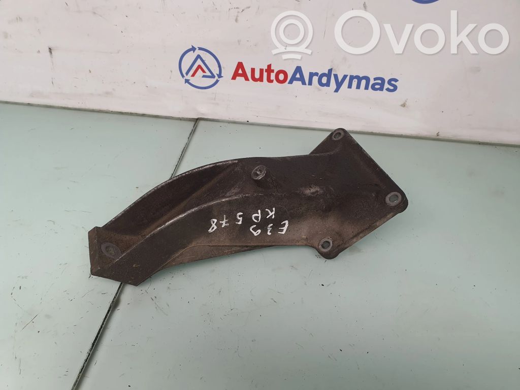 BMW 5 E39 Engine mounting bracket 