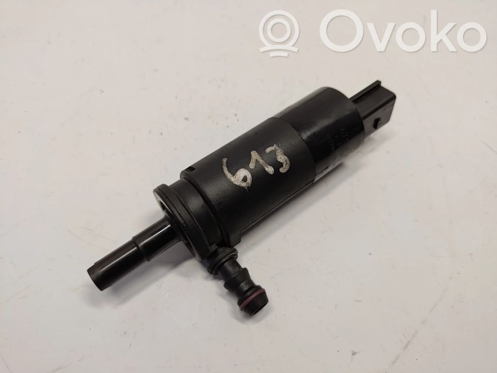 BMW 7 E65 E66 Headlight washer pump 