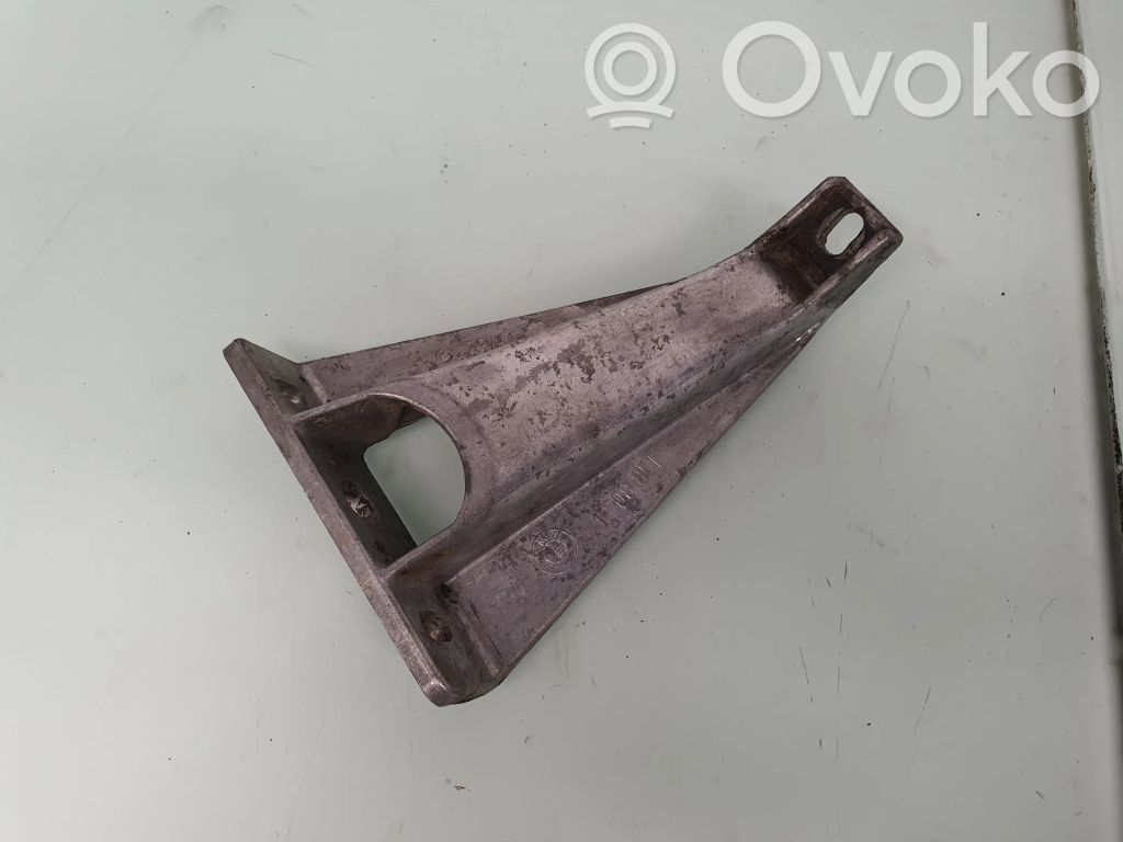 BMW 7 E32 Other engine bay part 