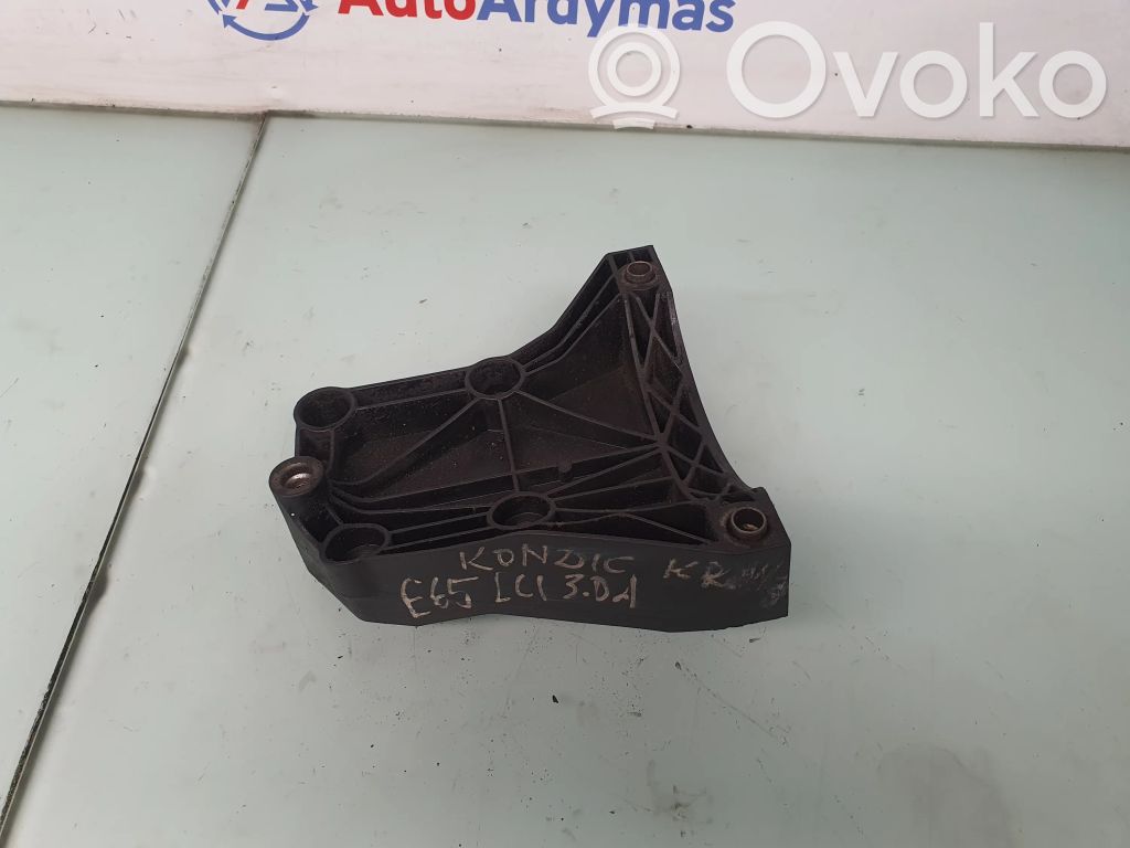 BMW 5 E60 E61 A/C-kompressorin kannatin 