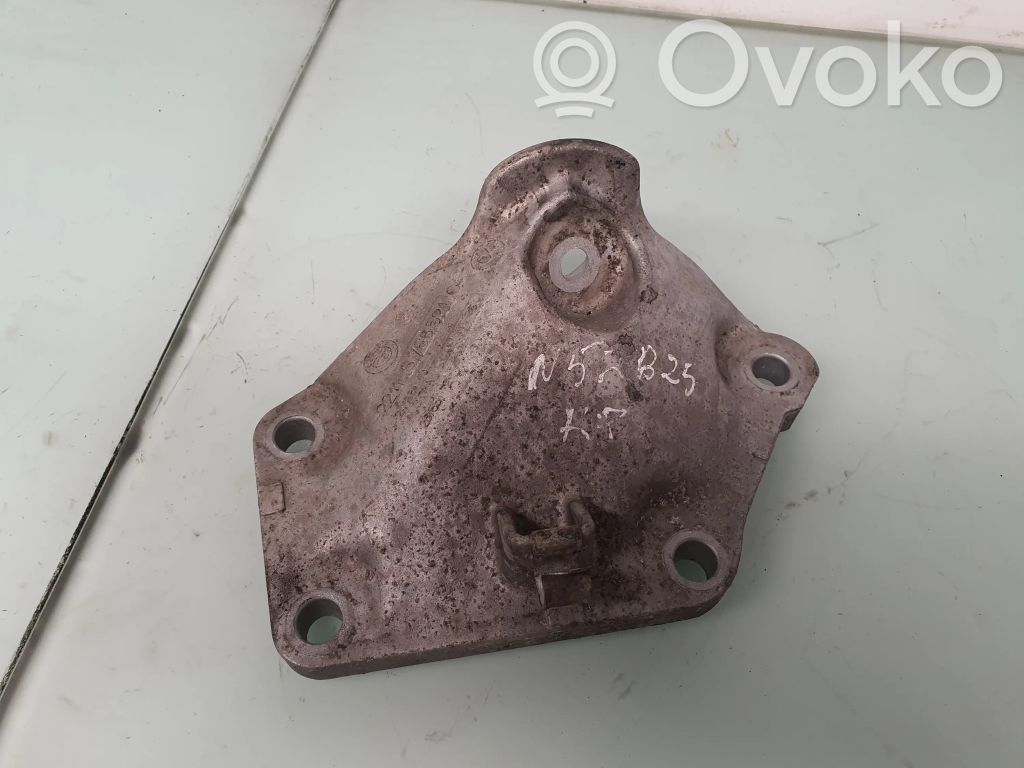 BMW 5 E60 E61 Engine mounting bracket 