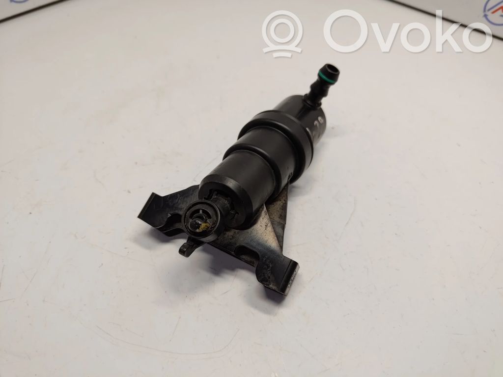 BMW 7 E65 E66 Headlight washer spray nozzle 