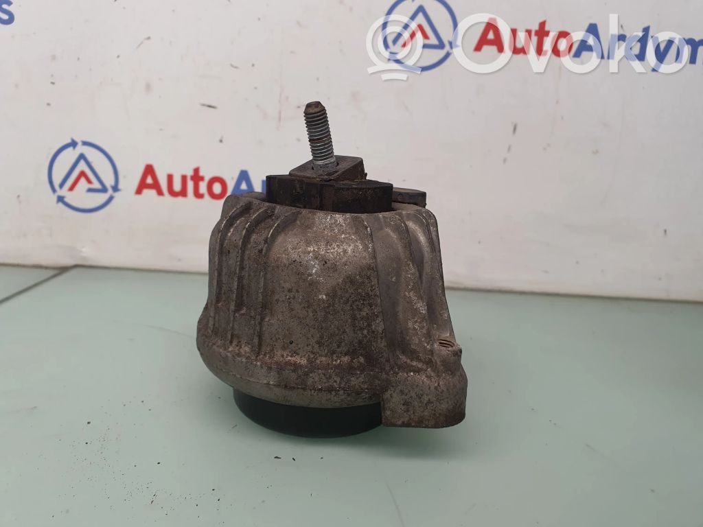BMW 3 E92 E93 Engine mount bracket 