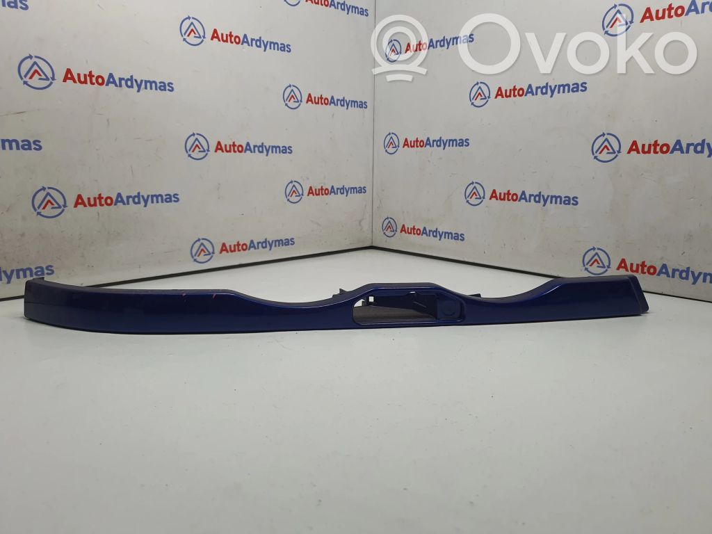 BMW 3 E46 Under headlight/headlamp trim 