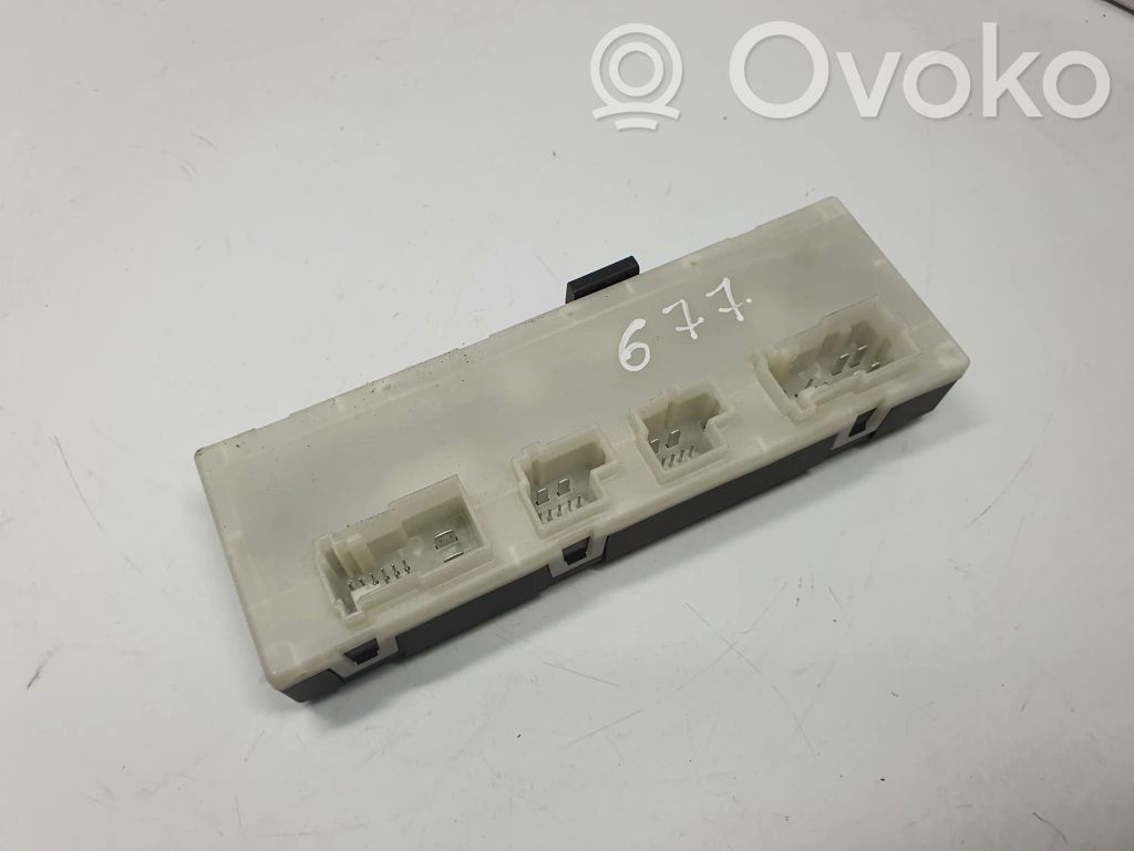 BMW 5 G30 G31 G38 Sterownik / Moduł elektrycznej klapy tylnej / bagażnika 