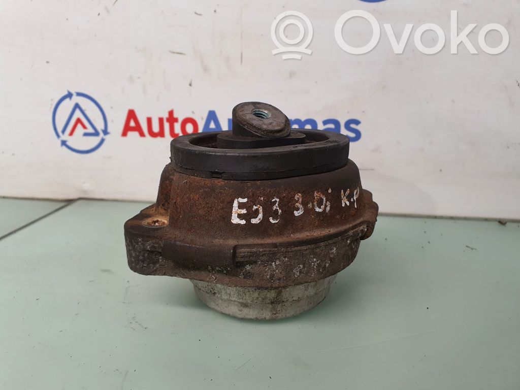 BMW X5 E53 Engine mount bracket 