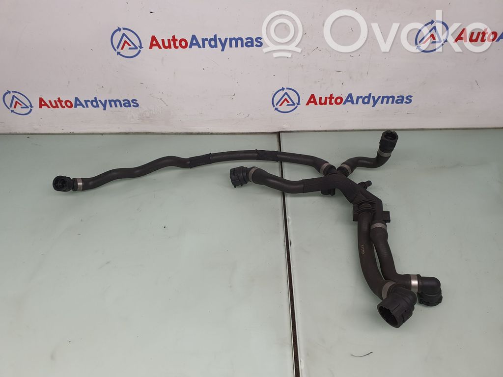 BMW 7 F01 F02 F03 F04 Conductă/furtun lichid de răcire motor 
