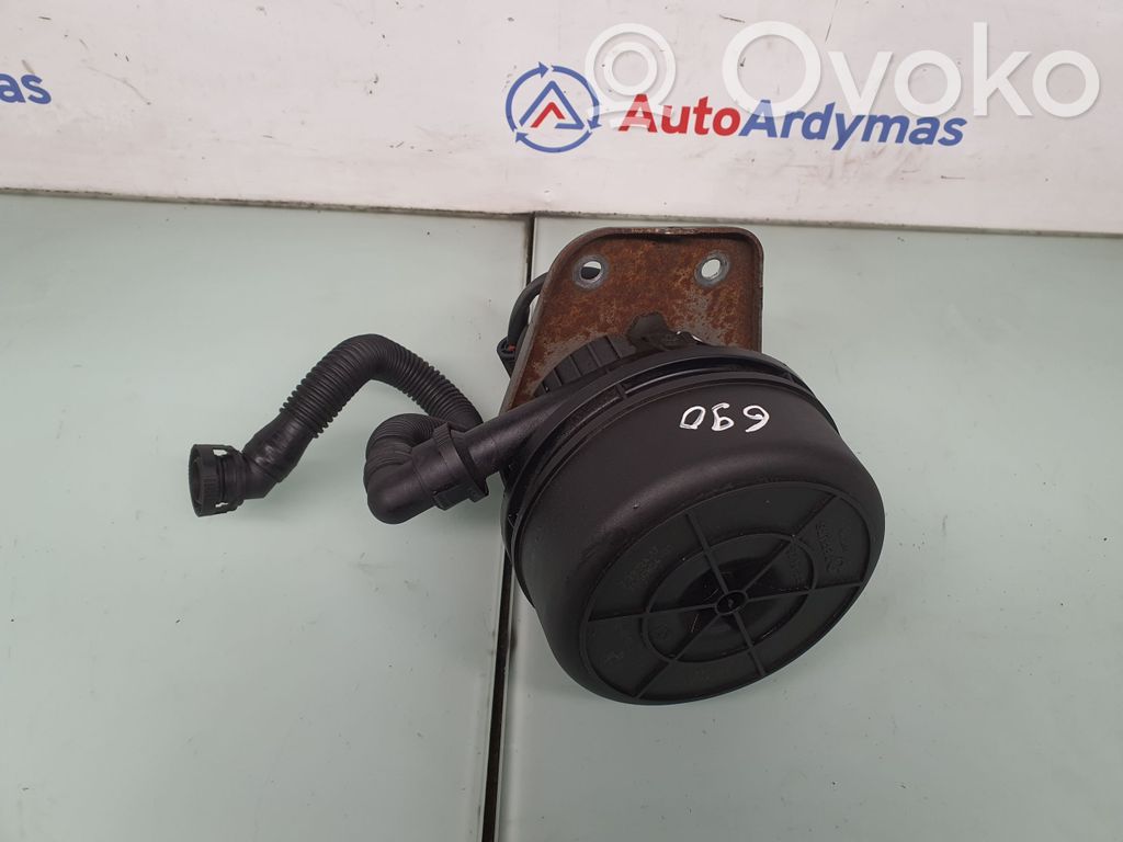 BMW Z4 E85 E86 Antrinis oro siurblys 