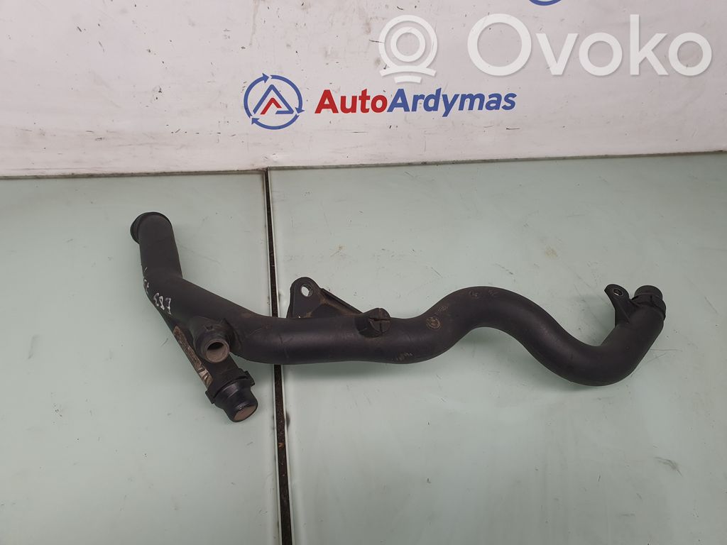 BMW X3 E83 Engine coolant pipe/hose 