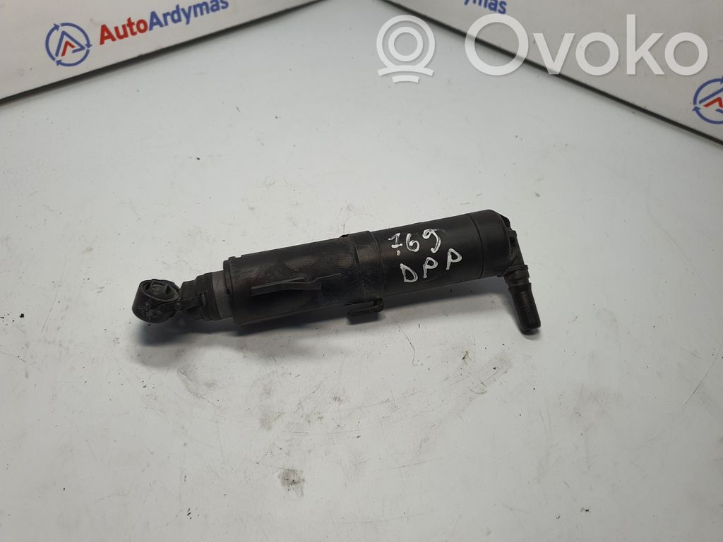 BMW X3 F25 Dysza spryskiwacza lampy przedniej 