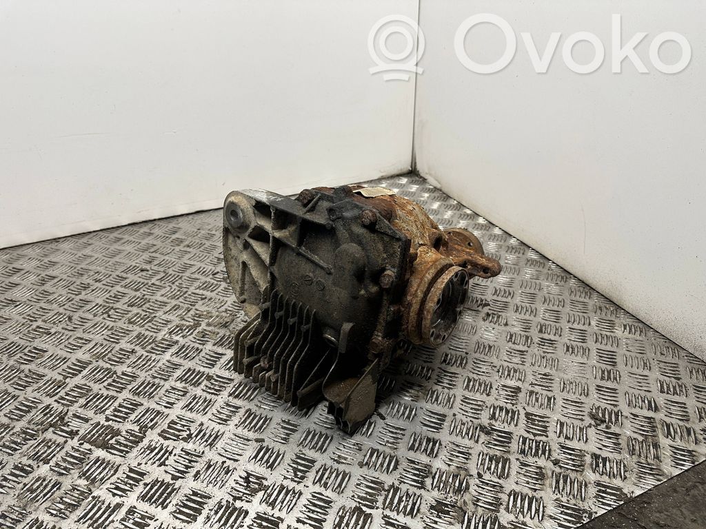 BMW 5 E60 E61 Galinis reduktorius 