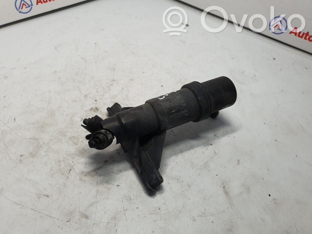 BMW 5 E60 E61 Headlight washer spray nozzle 