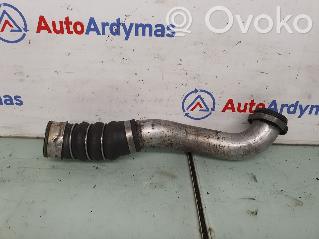 BMW 3 E90 E91 Välijäähdyttimen letku 
