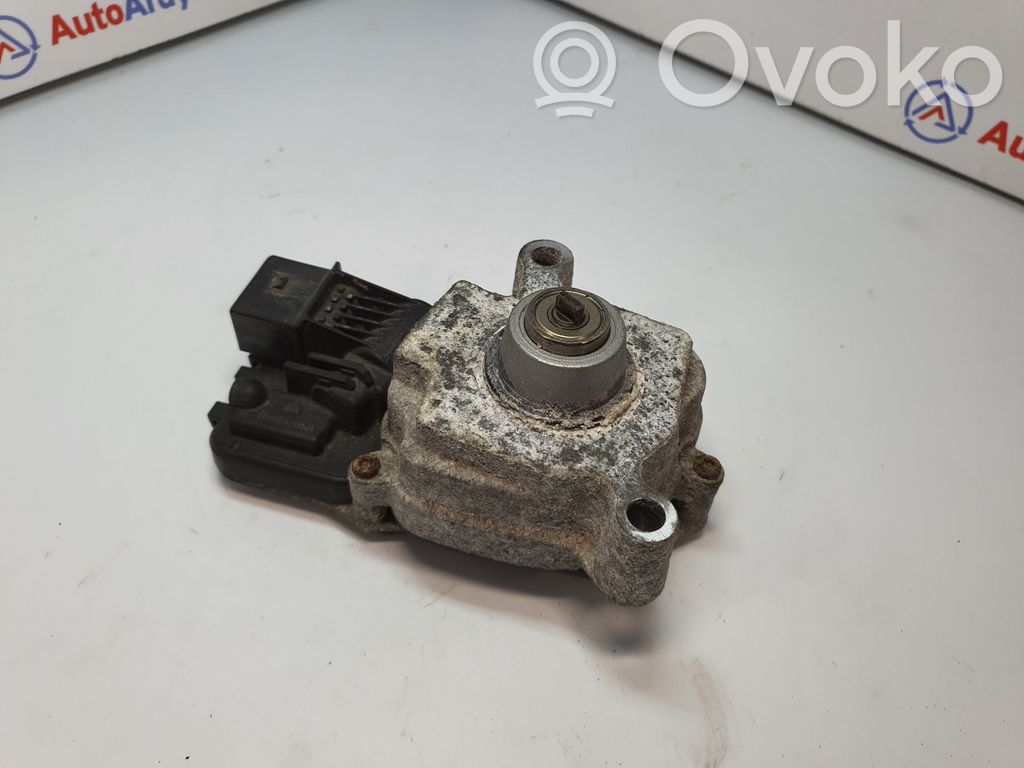 BMW X5 F15 Gearbox-reducer motor 